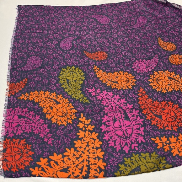 Wrap Scarf floral geometric from FRAAS 72” L - Picture 11 of 12